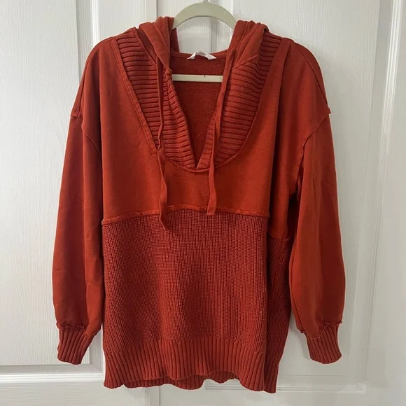 Chunky knit Sweater Hoodie - Picture 2 of 5